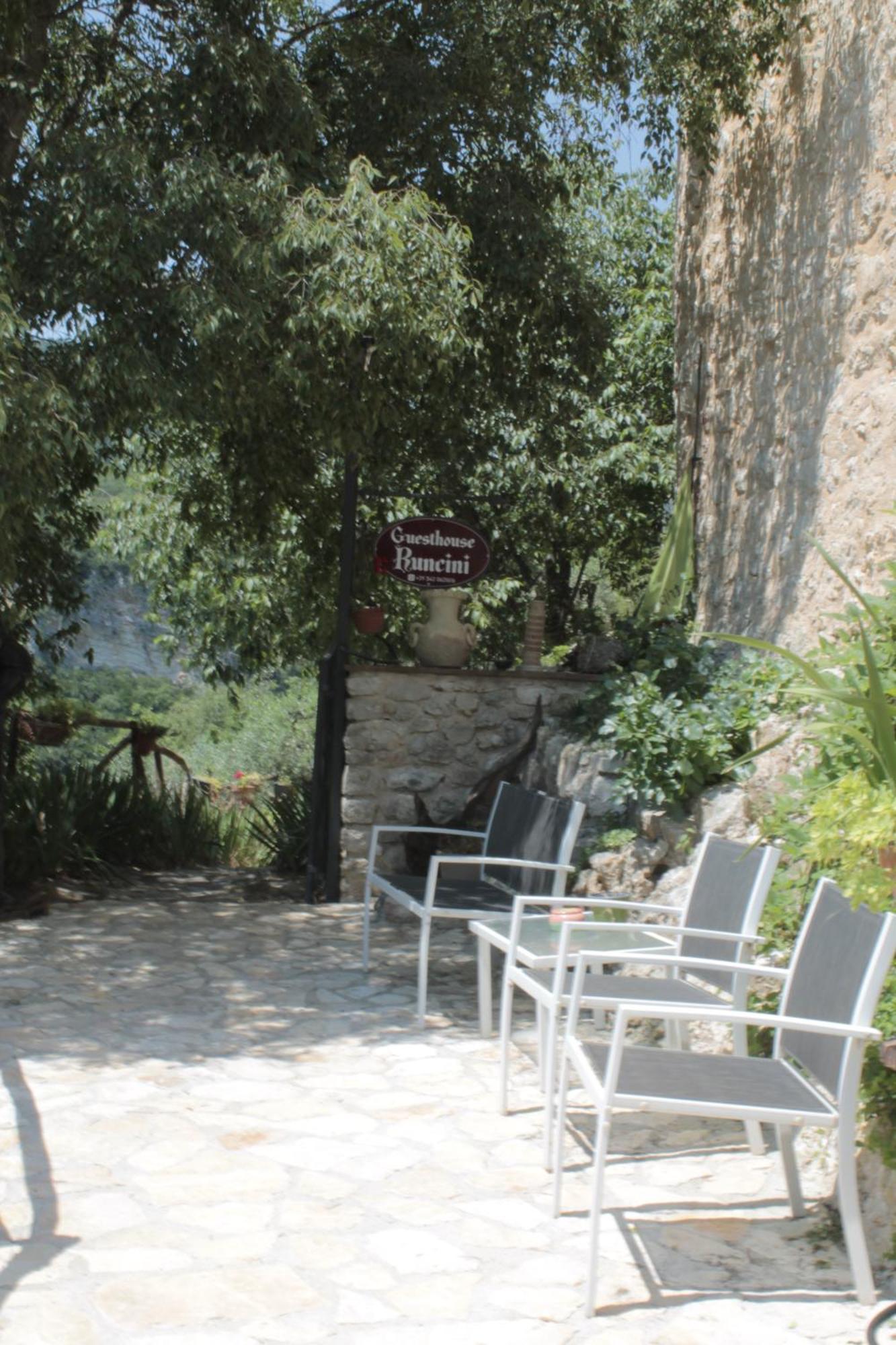 Guesthouse Runcini Ferentillo Εξωτερικό φωτογραφία